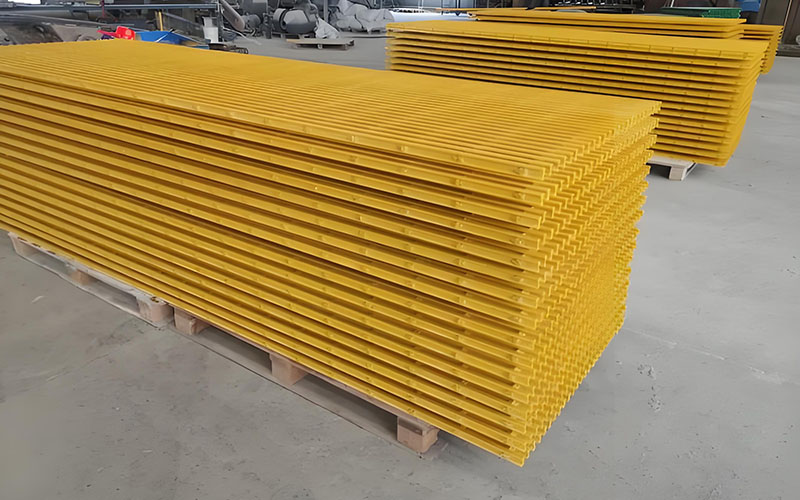 Lightweight FRP Grating for Easy Installation